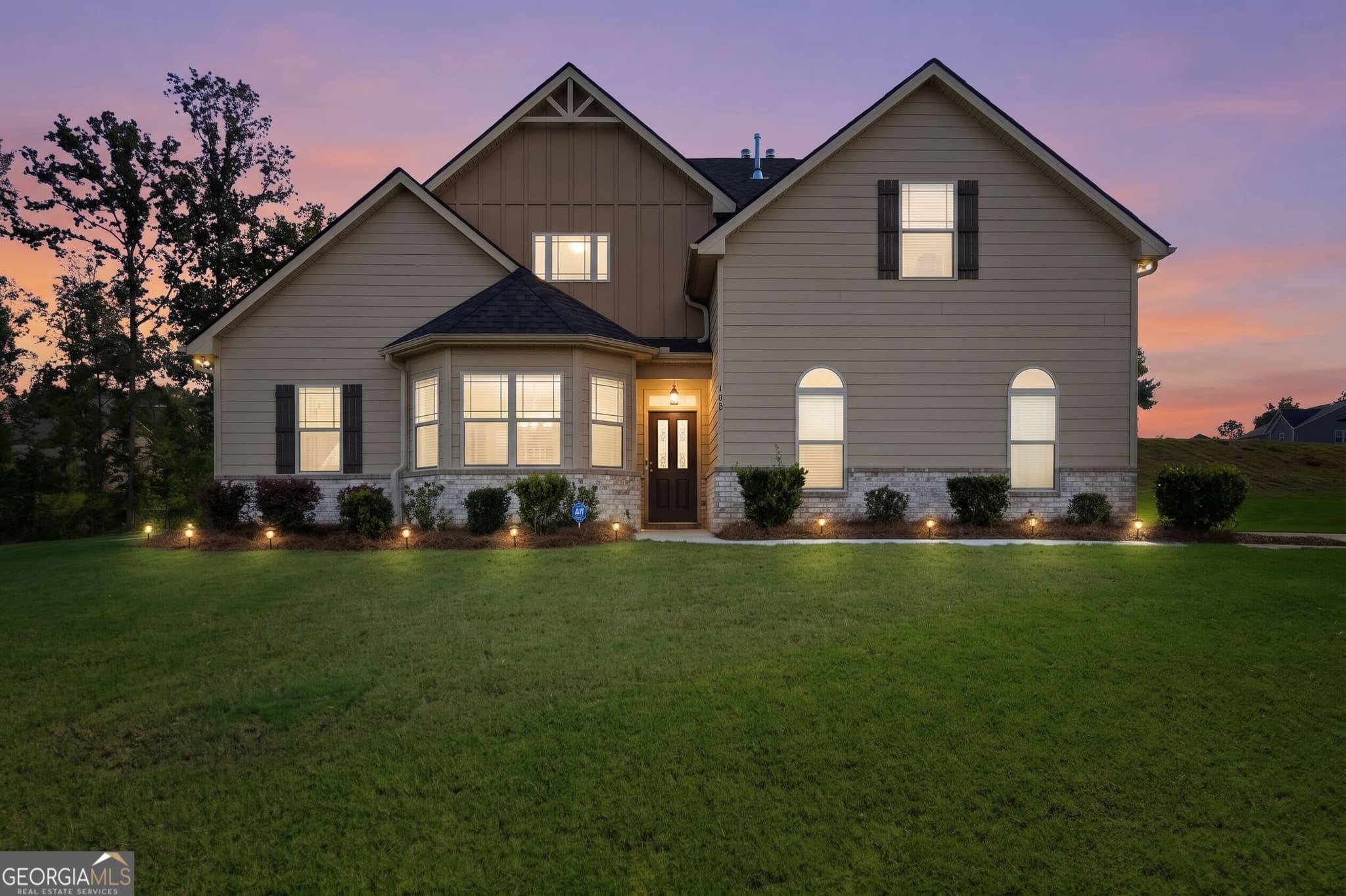 4 bedroom, 3.5 bathroom, 2,996 sq ft single family residence for sale at 330 Darien Drive, Senoia, GA 30276 — photo 10