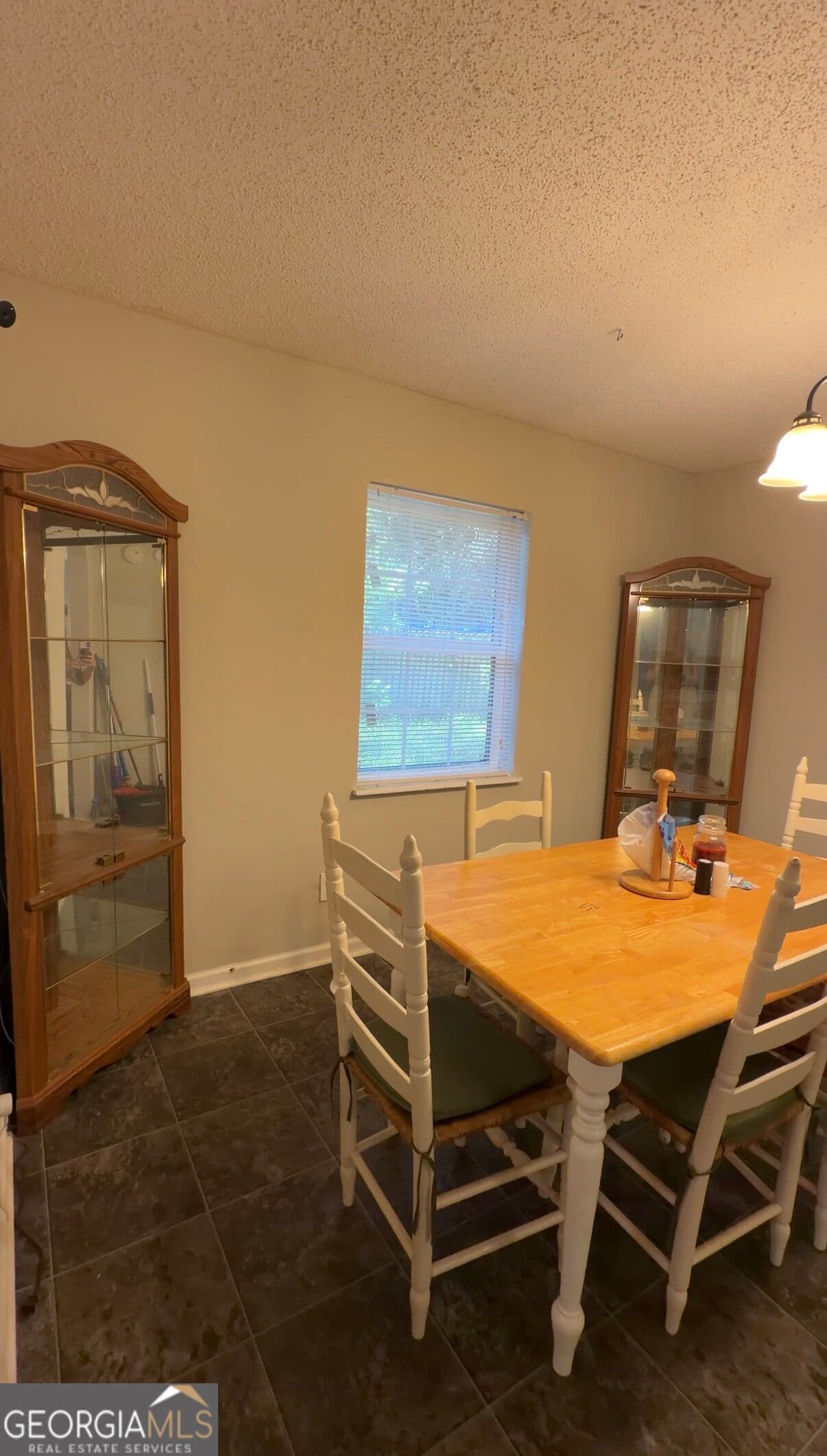 4 bedroom, 2 bathroom, 1,743 sq ft single family residence for sale at 617 Westmoreland Drive, Hinesville, GA 31313 — photo 9
