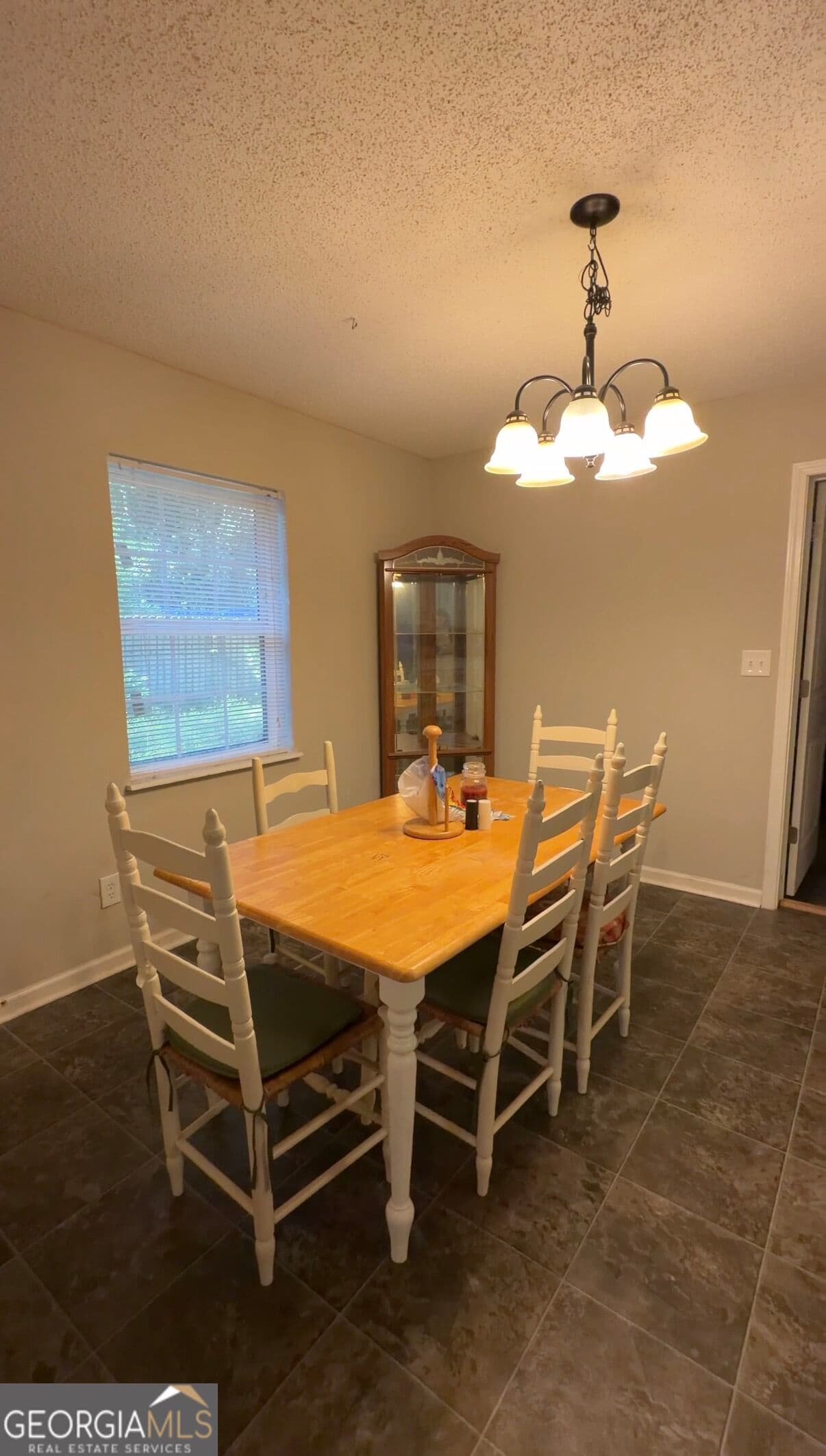 4 bedroom, 2 bathroom, 1,743 sq ft single family residence for sale at 617 Westmoreland Drive, Hinesville, GA 31313 — photo 10