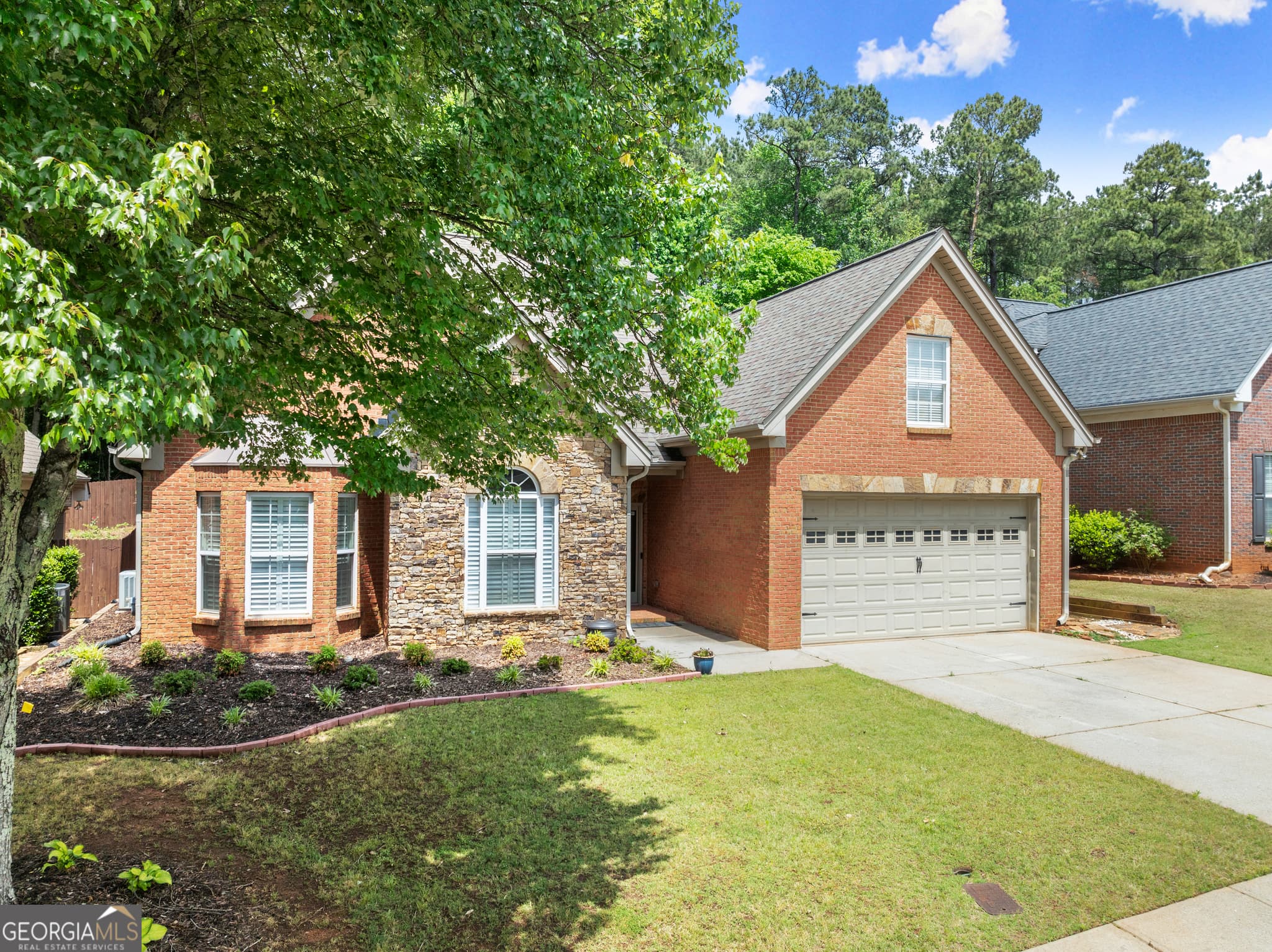 4 bedroom, 2 bathroom, 2,369 sq ft single family residence for sale at 2110 Retreat Haven Lane, Dacula, GA 30019 — photo 2