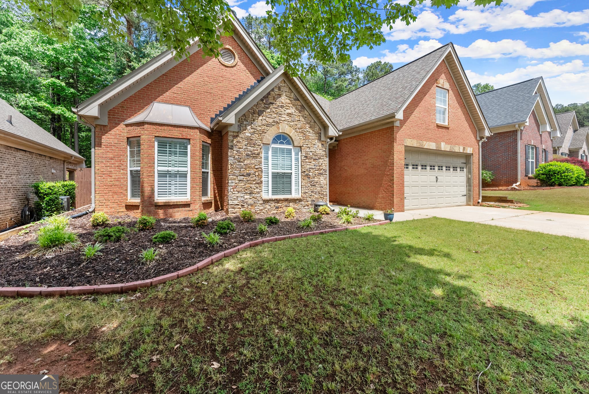 4 bedroom, 2 bathroom, 2,369 sq ft single family residence for sale at 2110 Retreat Haven Lane, Dacula, GA 30019 — photo 3