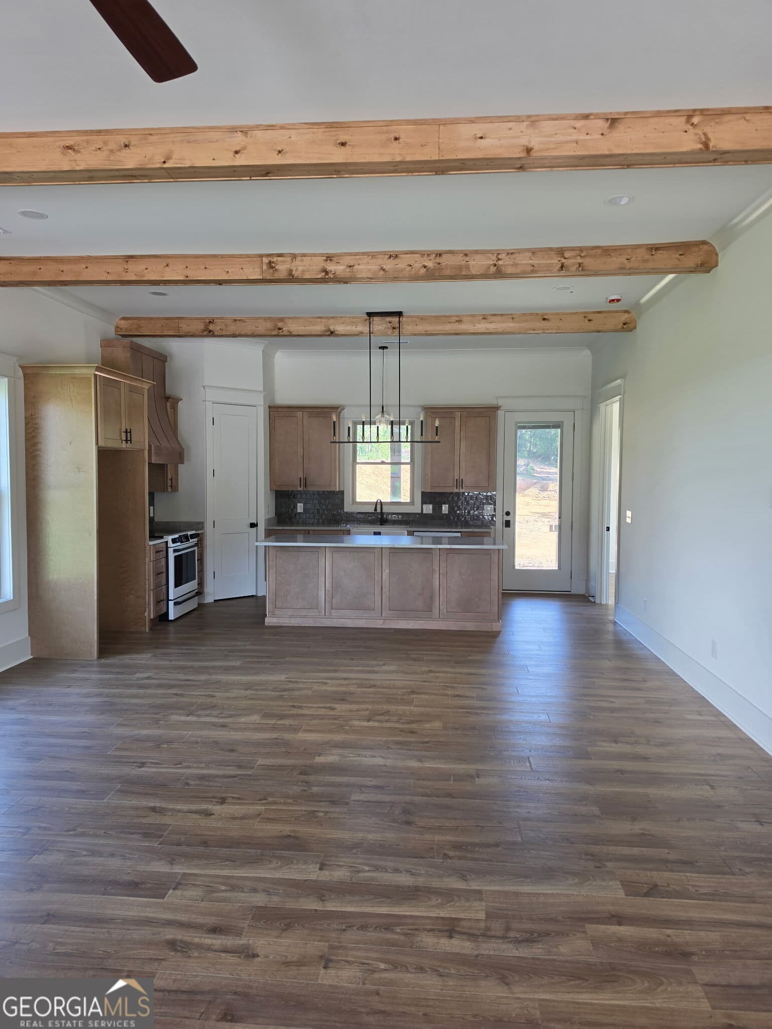 2 bedroom, 2 bathroom, 1,245 sq ft single family residence for sale at 342 Thomas Road, Fort Oglethorpe, GA 30742 — photo 2