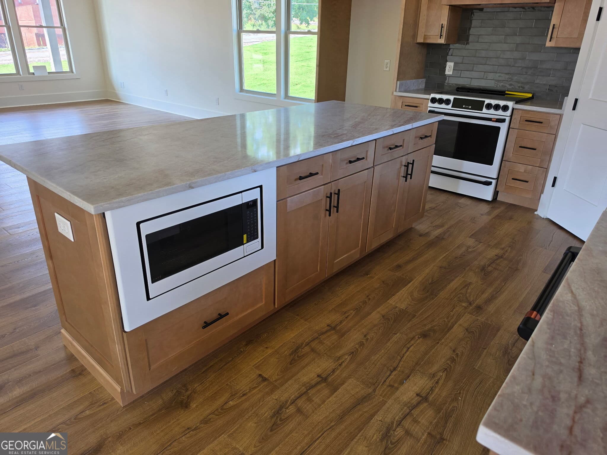 2 bedroom, 2 bathroom, 1,245 sq ft single family residence for sale at 342 Thomas Road, Fort Oglethorpe, GA 30742 — photo 3