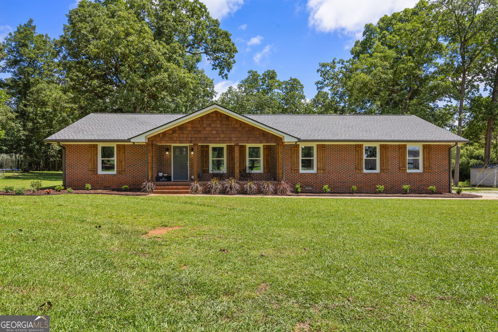 4 bedroom, 3 bathroom, 3,047 sq ft single family residence for sale at 104 E Oak Street, Luthersville, GA 30251