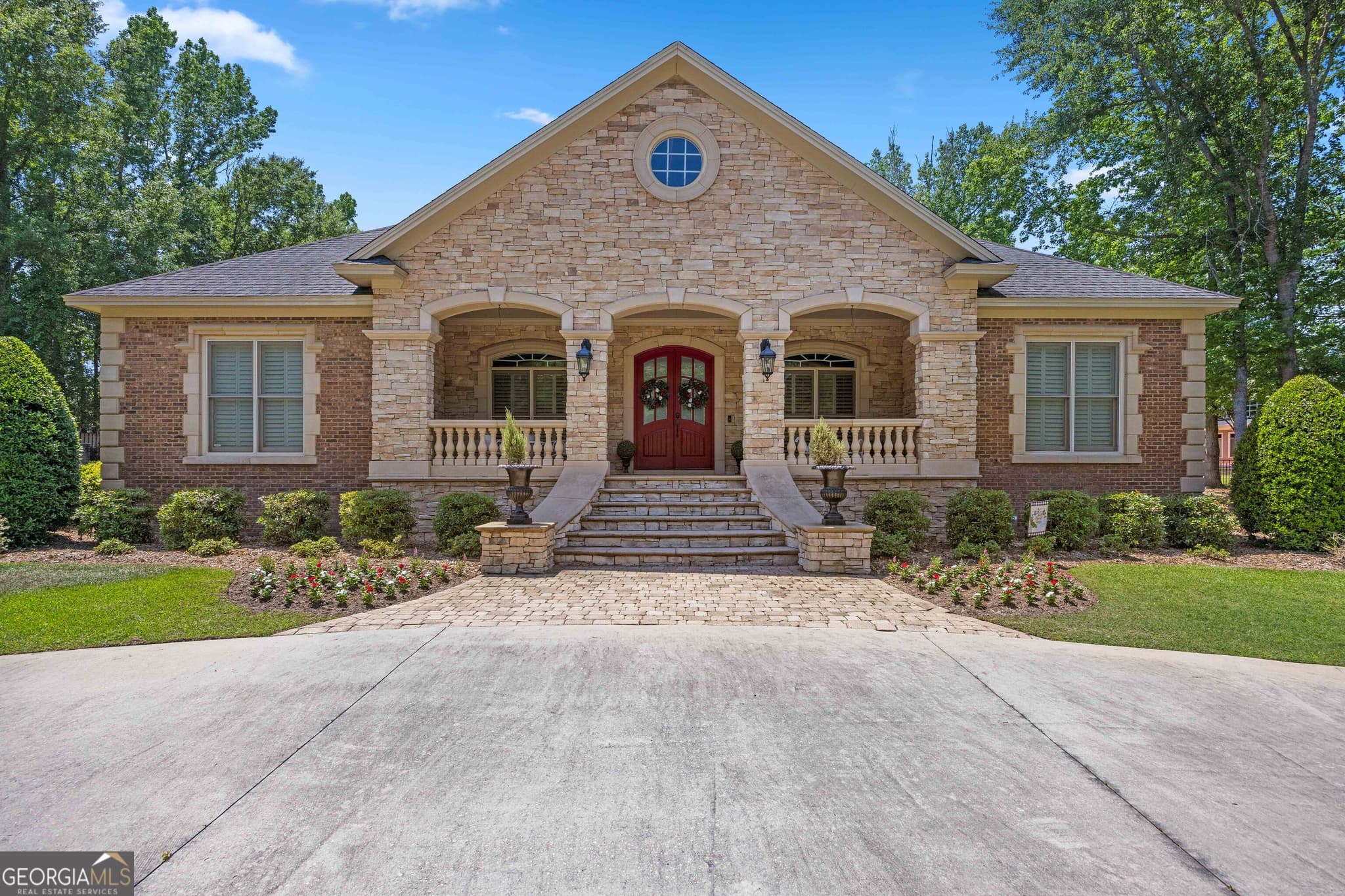4 bedroom, 2.5 bathroom, 3,349 sq ft single family residence for sale at 4223 Spring Branch Circle, Valdosta, GA 31601 — photo 7