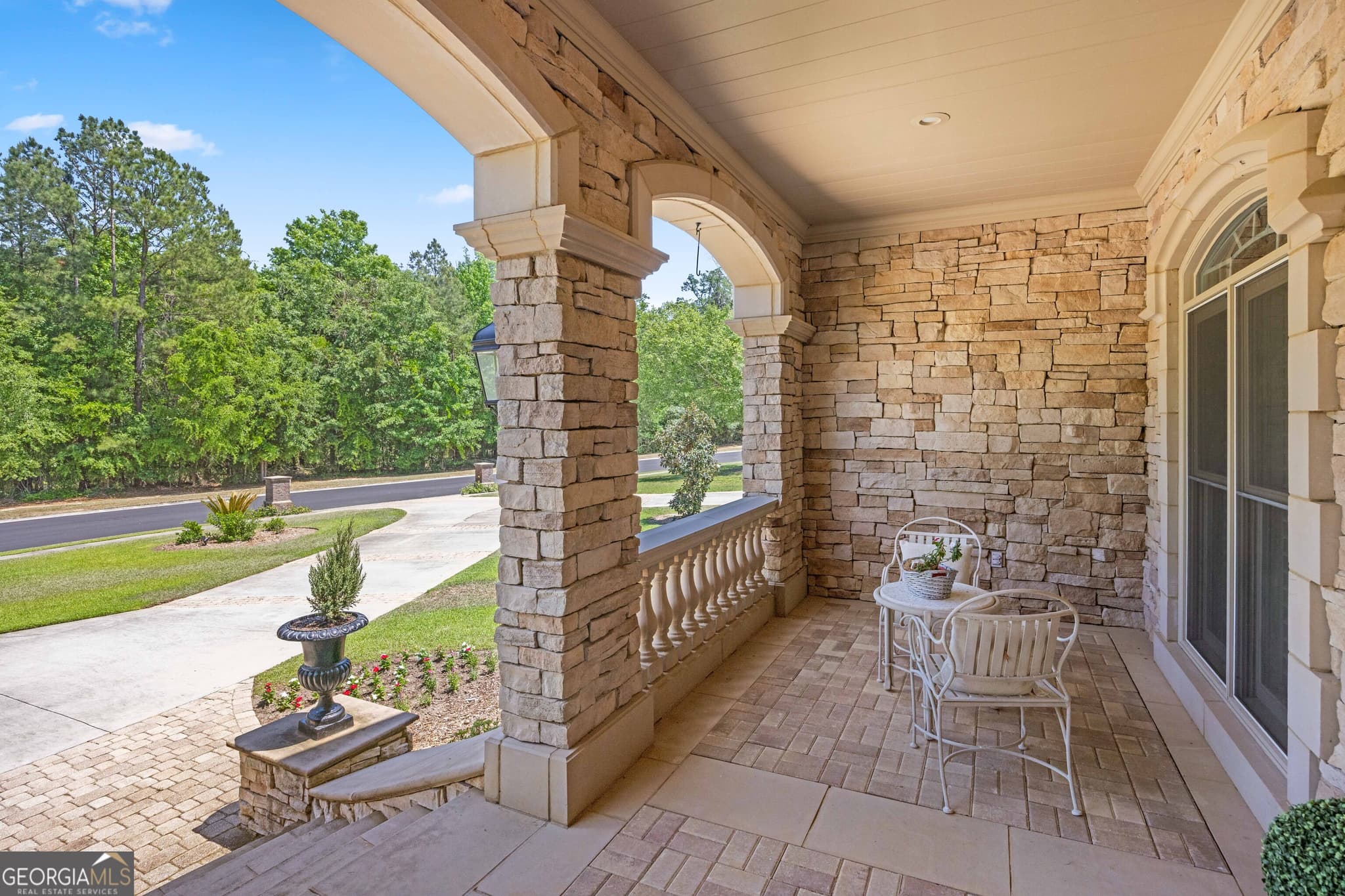 4 bedroom, 2.5 bathroom, 3,349 sq ft single family residence for sale at 4223 Spring Branch Circle, Valdosta, GA 31601 — photo 9