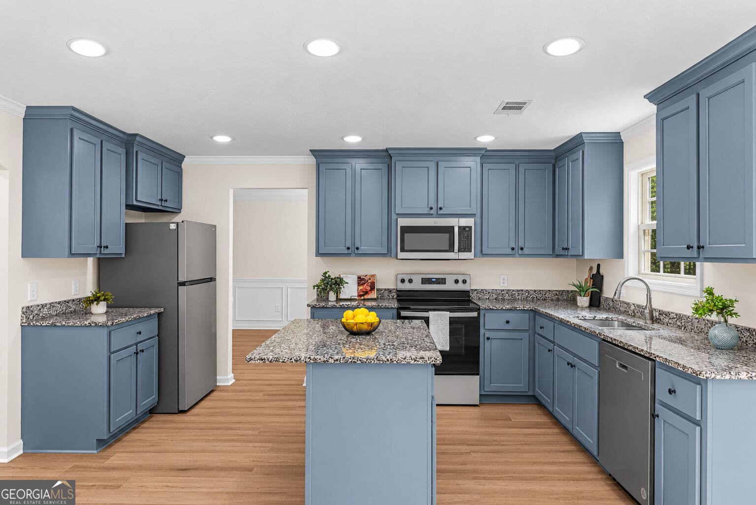 4 bedroom, 2.5 bathroom, 2,598 sq ft single family residence for sale at 195 Cypress Place, Jefferson, GA 30549 — photo 4