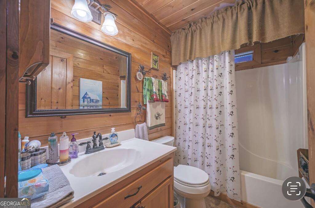 4 bedroom, 3 bathroom, 2,079 sq ft cabin,single family residence for sale at 367 Sunrise Valley Road, Blue Ridge, GA 30513 — photo 9