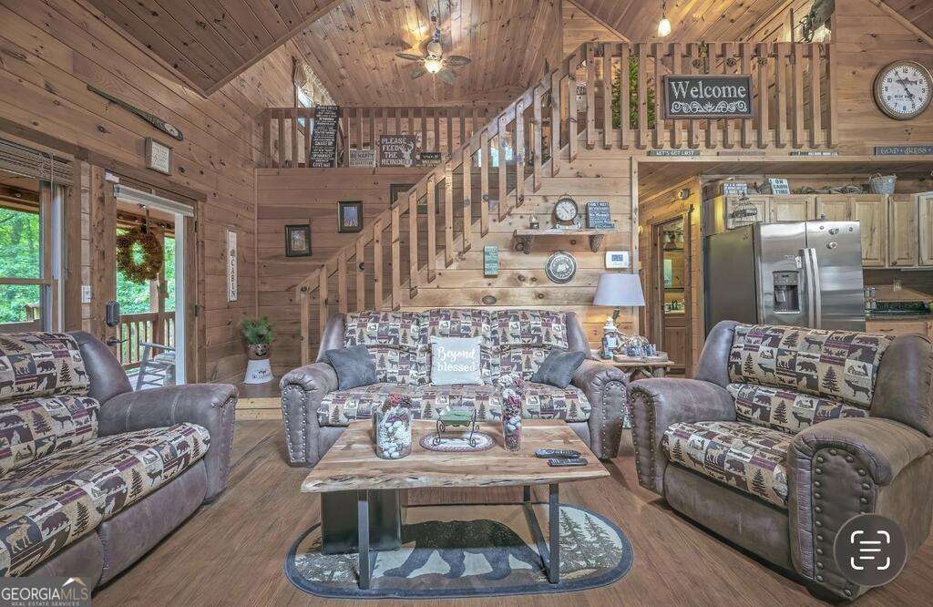 4 bedroom, 3 bathroom, 2,079 sq ft cabin,single family residence for sale at 367 Sunrise Valley Road, Blue Ridge, GA 30513 — photo 4