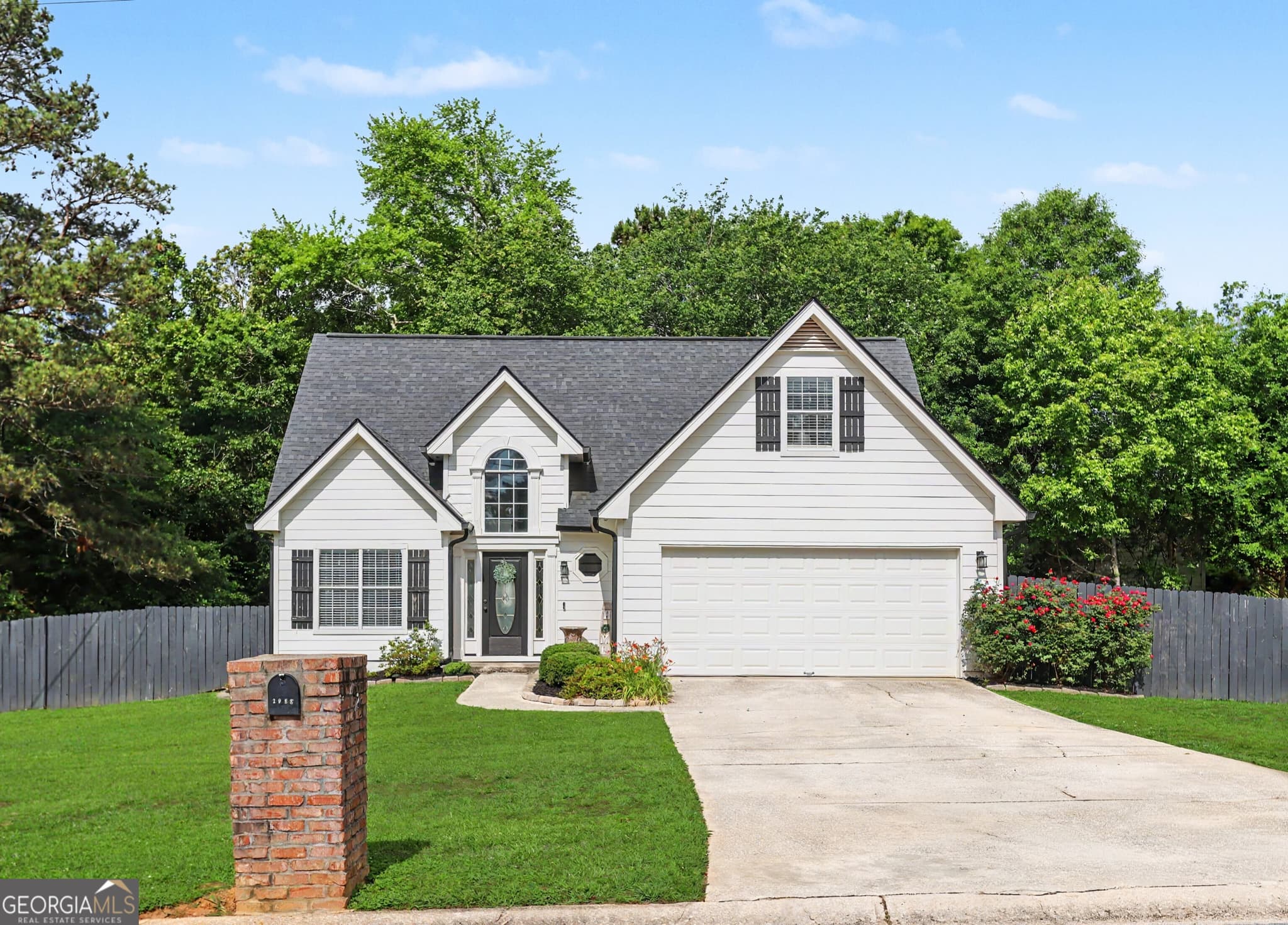 3 bedroom, 2.5 bathroom, 1,708 sq ft single family residence sold at 2925 Shane Drive, Snellville, GA 30078