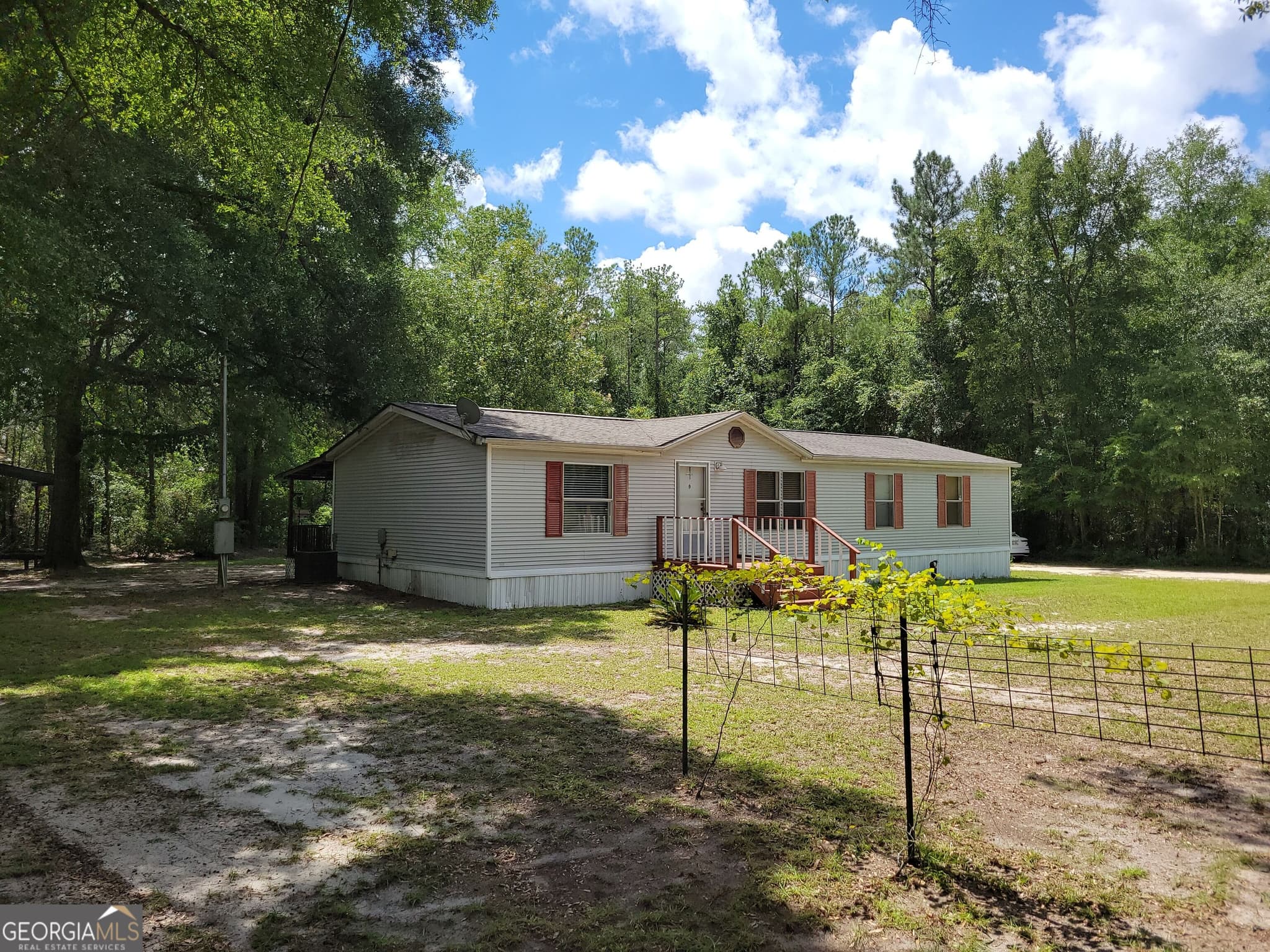 4 bedroom, 2 bathroom, 1,440 sq ft single family residence for sale at 2604 River Bend Road, Statesboro, GA 30461 — photo 4