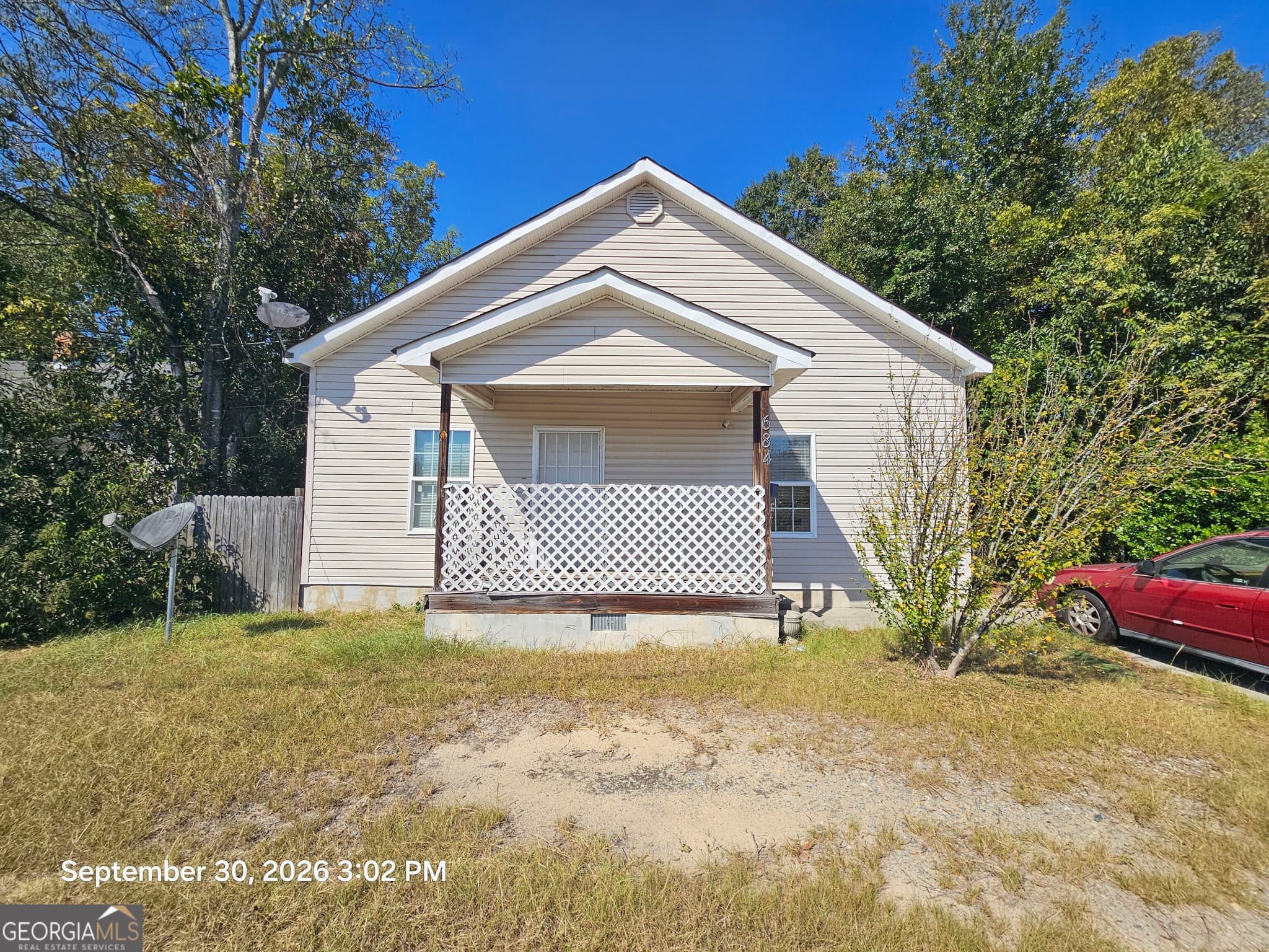 3 bedroom, 2 bathroom, 1,191 sq ft single family residence for sale at 684 Mitchell Street, Macon, GA 31217