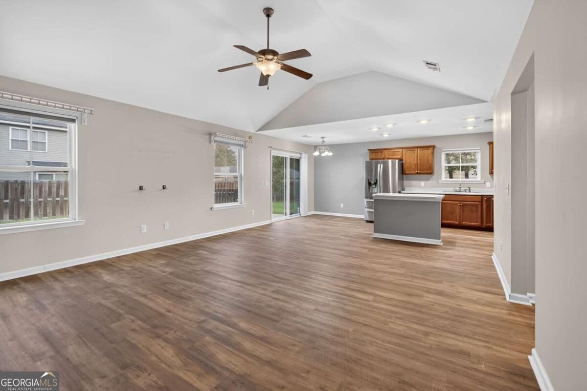 3 bedroom, 2 bathroom, 1,310 sq ft single family residence for sale at 506 Sweet Cherry Lane, Springfield, GA 31329 — photo 7