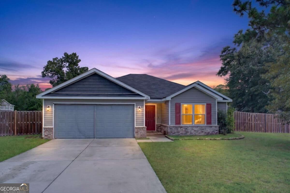 3 bedroom, 2 bathroom, 1,310 sq ft single family residence for sale at 506 Sweet Cherry Lane, Springfield, GA 31329