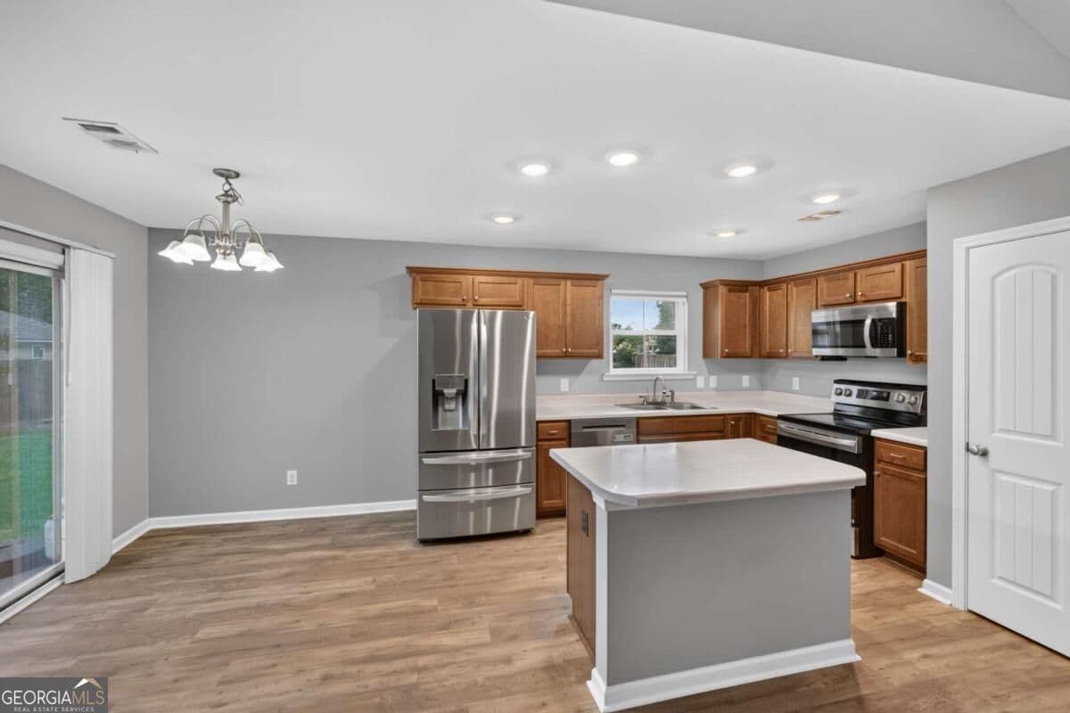 3 bedroom, 2 bathroom, 1,310 sq ft single family residence for sale at 506 Sweet Cherry Lane, Springfield, GA 31329 — photo 9