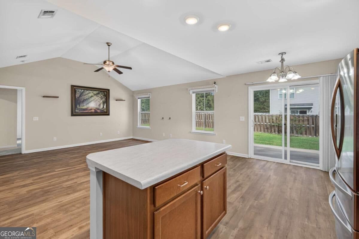 3 bedroom, 2 bathroom, 1,310 sq ft single family residence for sale at 506 Sweet Cherry Lane, Springfield, GA 31329 — photo 8