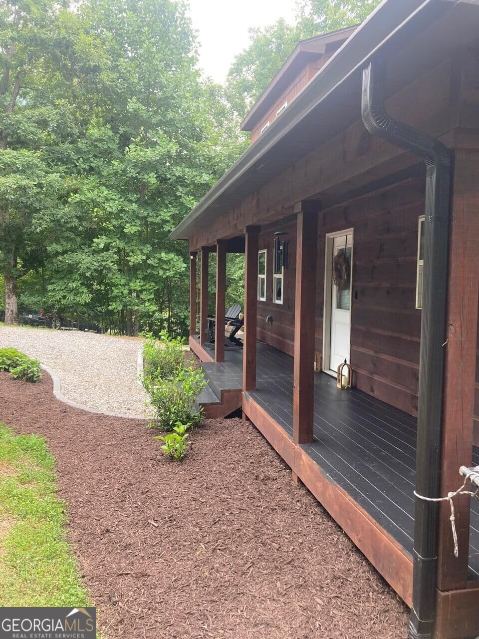 2 bedroom, 2 bathroom, 1,250 sq ft cabin,single family residence under contract at 115 Ray Drive, Young Harris, GA 30582 — photo 3