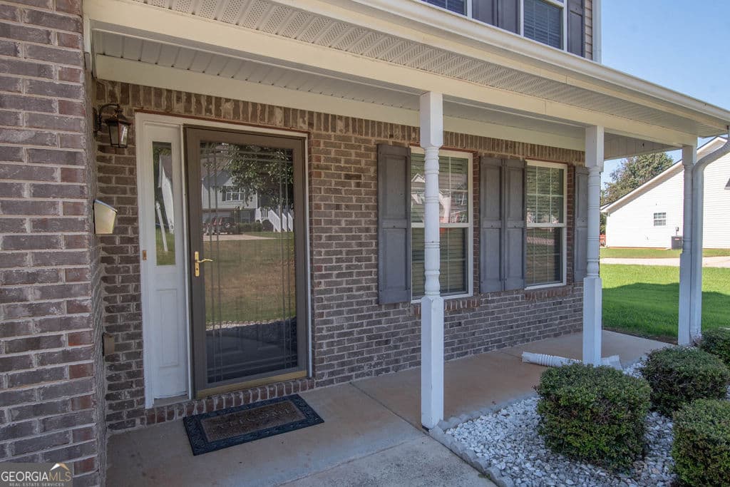4 bedroom, 2.5 bathroom, 2,663 sq ft single family residence for sale at 136 Peachtree Glenn Drive, Ellenwood, GA 30294 — photo 5