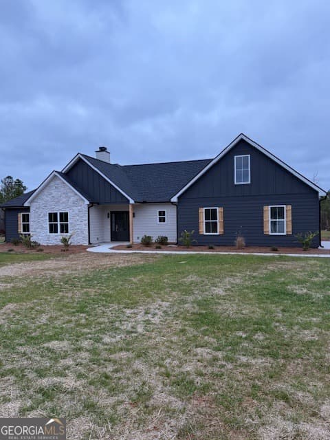 4 bedroom, 2.5 bathroom, 2,100 sq ft single family residence for sale at 603 Silver Dollar Road, Barnesville, GA 30204