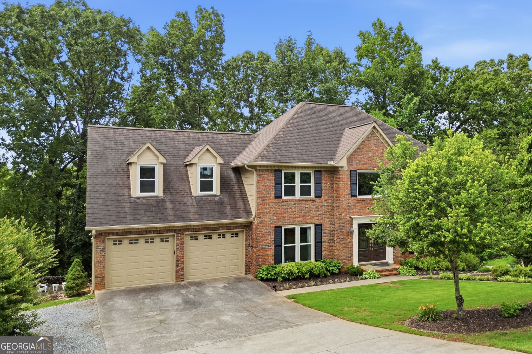 6 bedroom, 3.5 bathroom, 4,540 sq ft single family residence sold at 4967 Willow Creek Drive, Woodstock, GA 30188