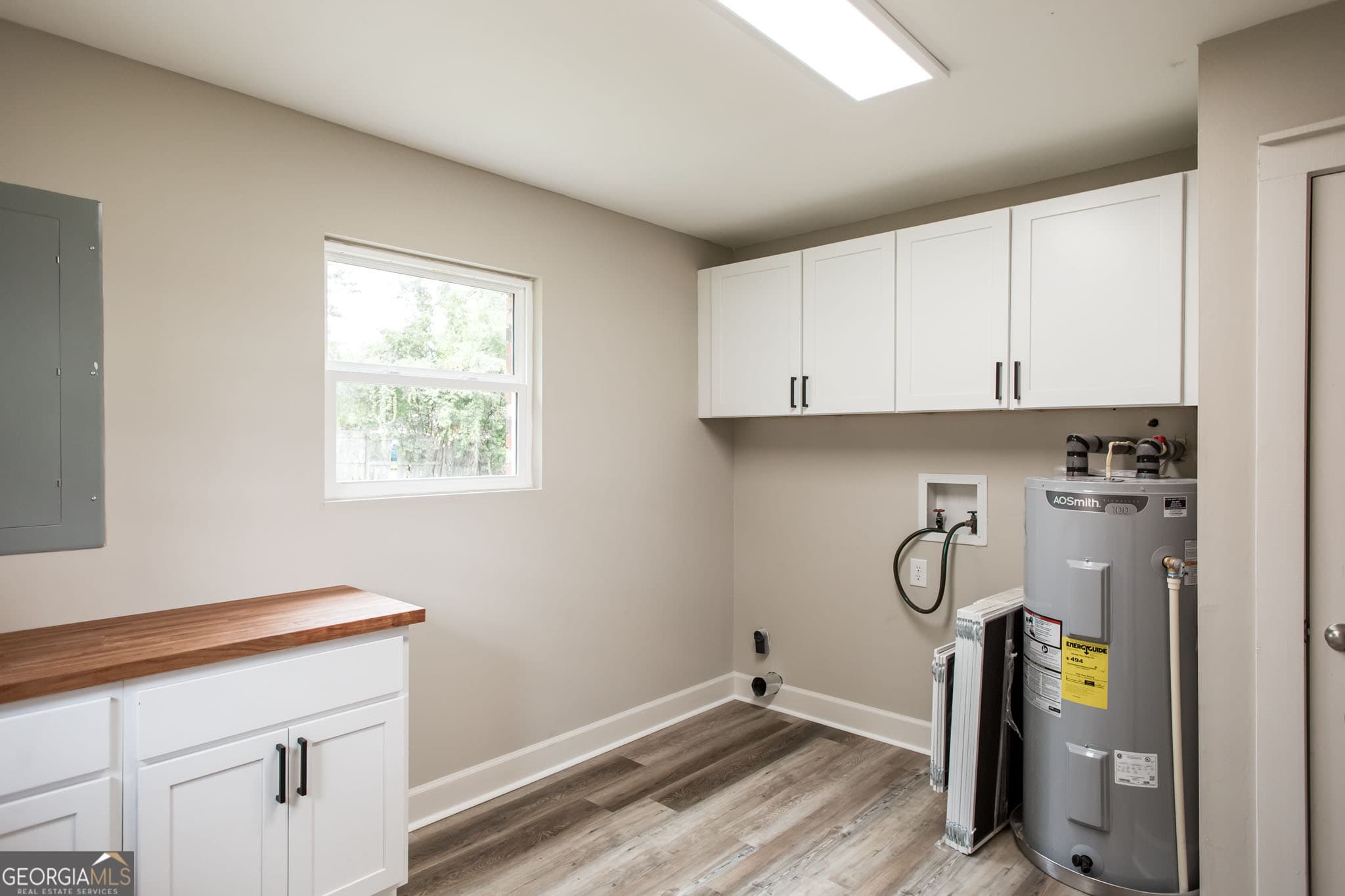3 bedroom, 2 bathroom, 1,963 sq ft single family residence for sale at 2608 Winchester Road, Waycross, GA 31501 — photo 6
