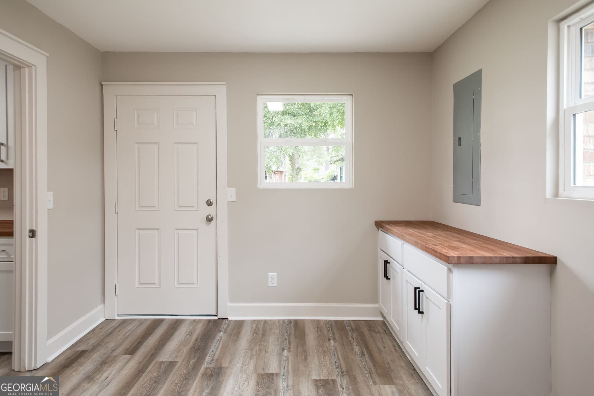 3 bedroom, 2 bathroom, 1,963 sq ft single family residence for sale at 2608 Winchester Road, Waycross, GA 31501 — photo 7