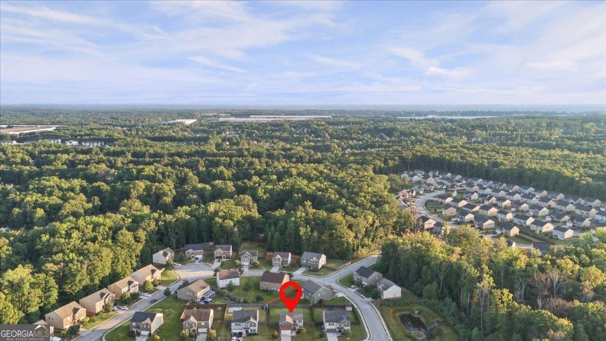 4 bedroom, 2.5 bathroom, 2,274 sq ft single family residence for sale at 613 Sturbridge Court, Mcdonough, GA 30253 — photo 9