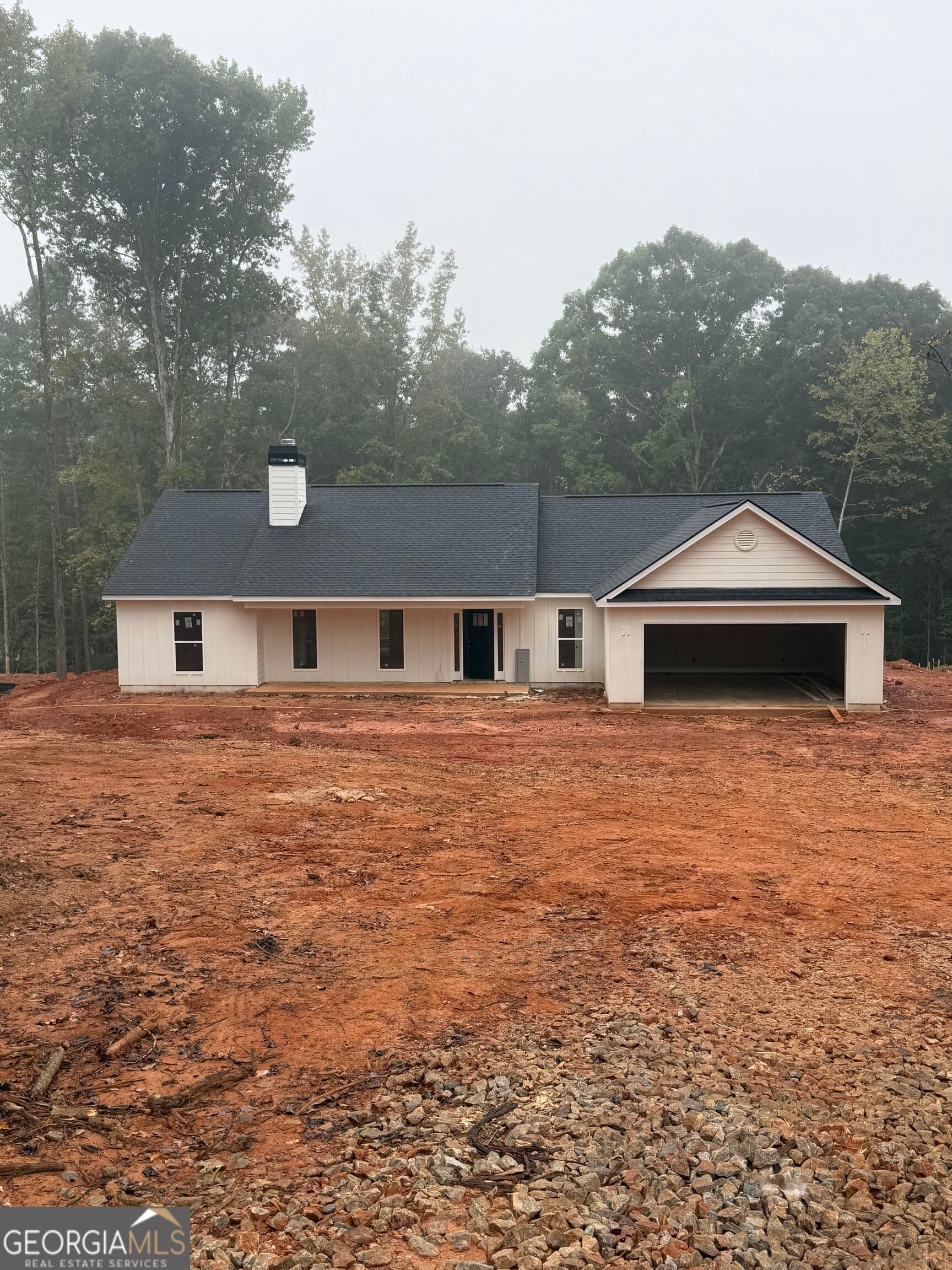3 bedroom, 2.5 bathroom, 2,095 sq ft single family residence for sale at 974 Manning Gin Road, Winder, GA 30680 — photo 2