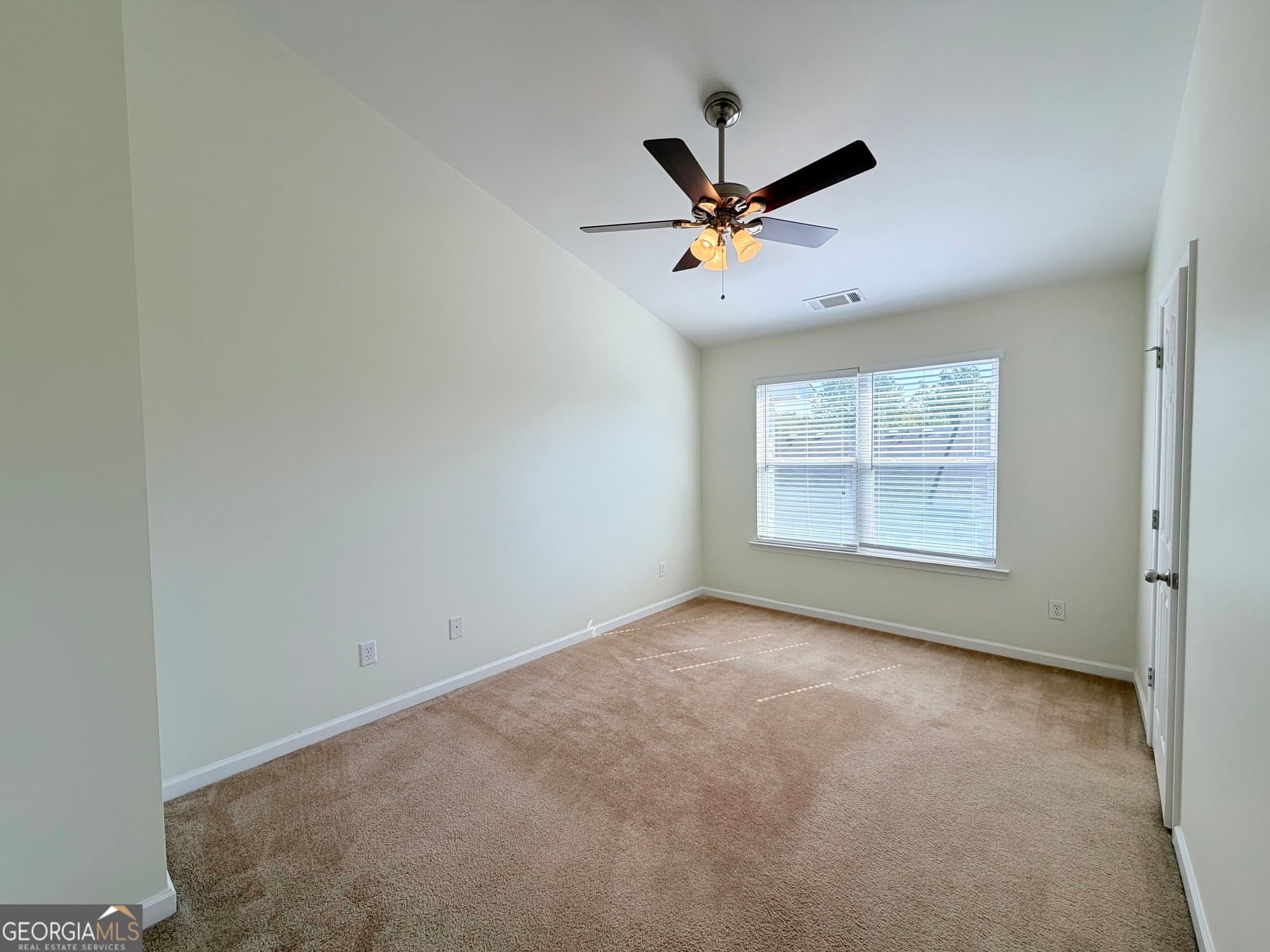 3 bedroom, 3.5 bathroom, 1,824 sq ft townhouse for rent at 3051 Liberty Way, Atlanta, GA 30318 for $2,575 a month — photo 9