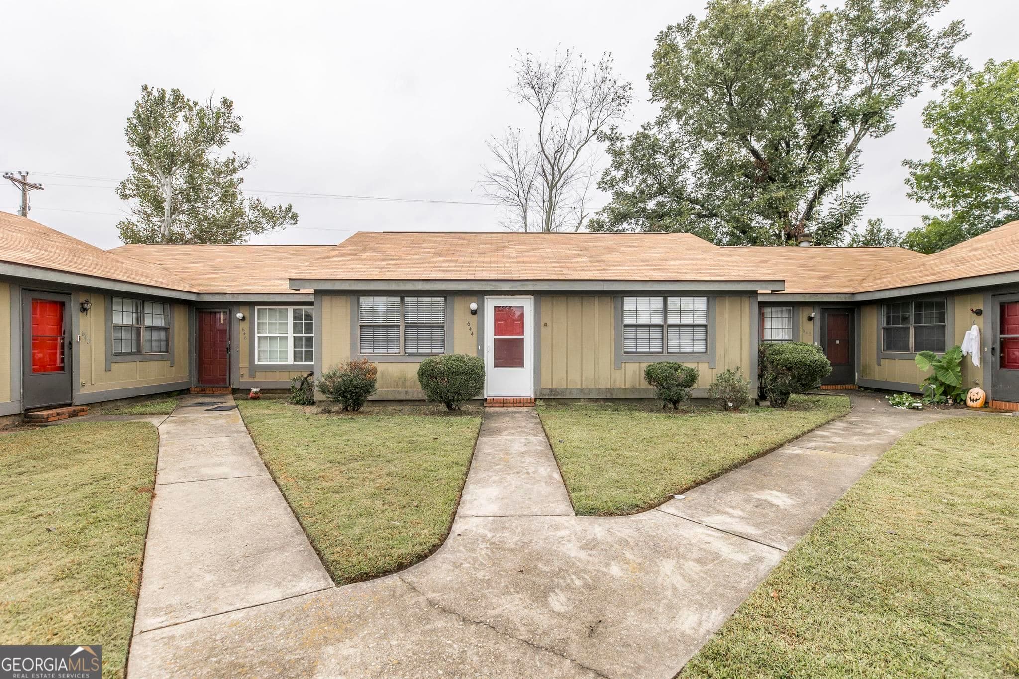 2 bedroom, 1 bathroom, 900 sq ft condominium for rent at 644 Gawin Drive, Warner Robins, GA 31093 for $975 a month — photo 1 of 1
