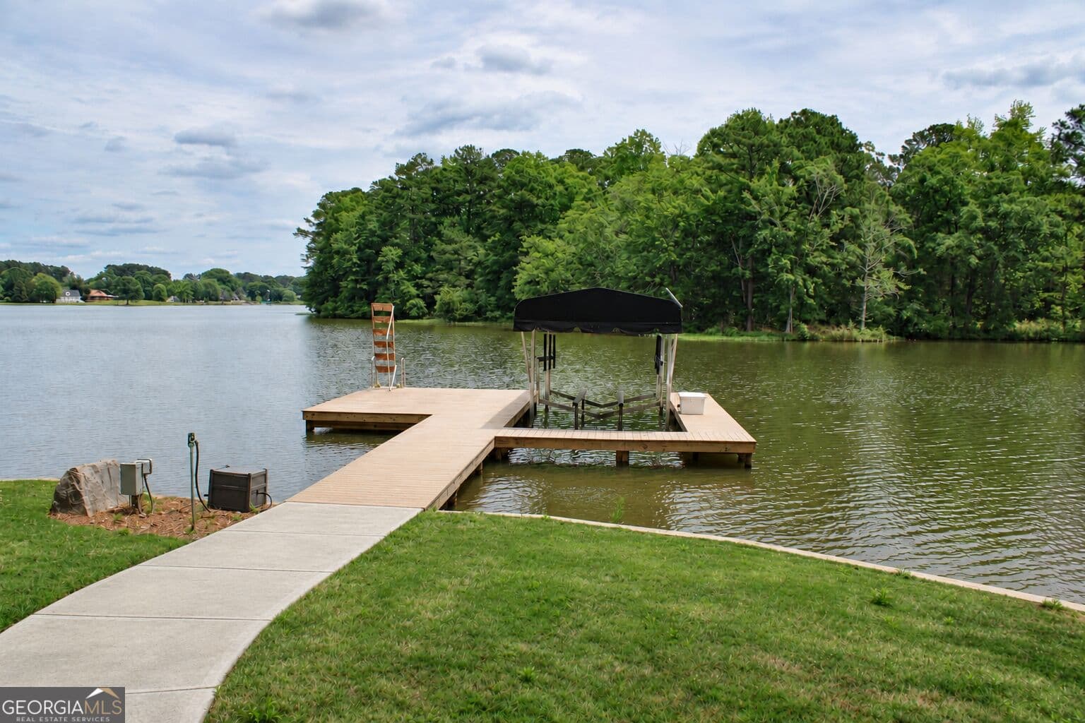 5 bedroom, 4.5 bathroom, 3,640 sq ft single family residence for sale at 1731 Blue Springs Road, Buckhead, GA 30625 — photo 6