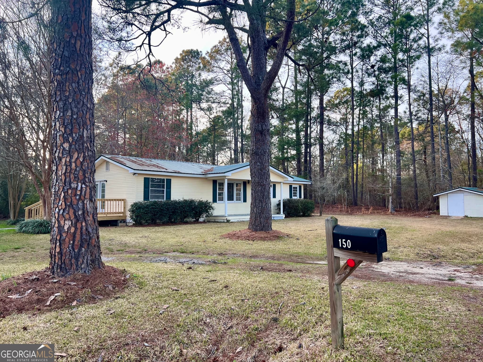 3 bedroom, 2 bathroom, 1,420 sq ft single family residence for sale at 150 Wp Lowery Road, Eastman, GA 31023 — photo 3