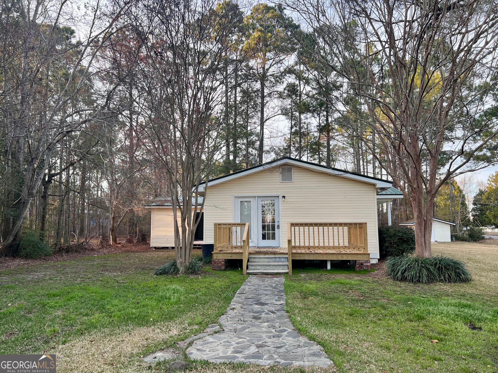 3 bedroom, 2 bathroom, 1,420 sq ft single family residence for sale at 150 Wp Lowery Road, Eastman, GA 31023 — photo 9