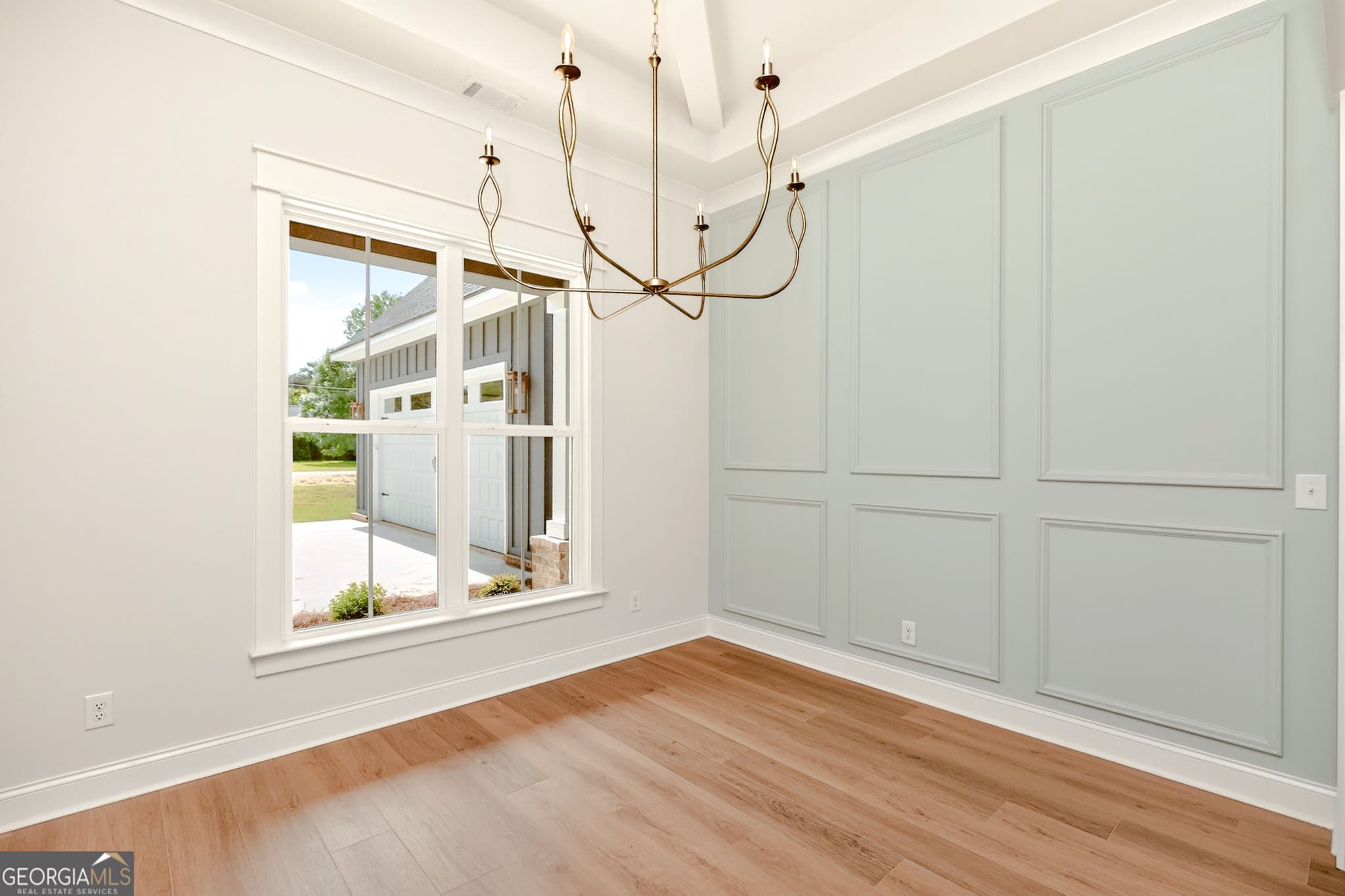 4 bedroom, 2.5 bathroom, 2,100 sq ft single family residence for sale at 1004 Country Club Road, Perry, GA 31069 — photo 7