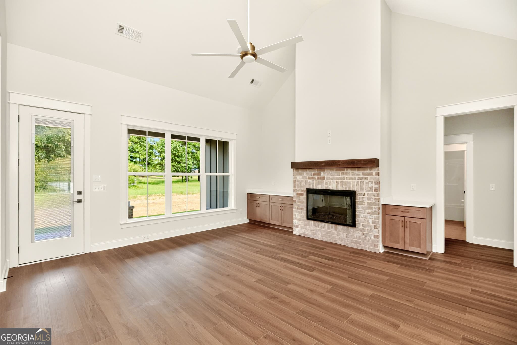 4 bedroom, 2.5 bathroom, 2,100 sq ft single family residence for sale at 1004 Country Club Road, Perry, GA 31069 — photo 10