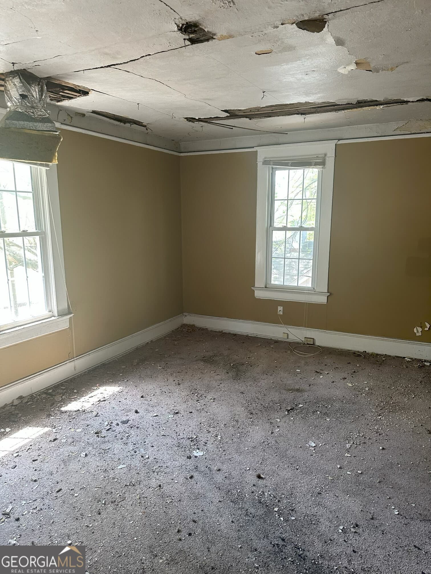multi family,duplex for sale at 1035-1037 OAK Street, Atlanta, GA 30310 — photo 6