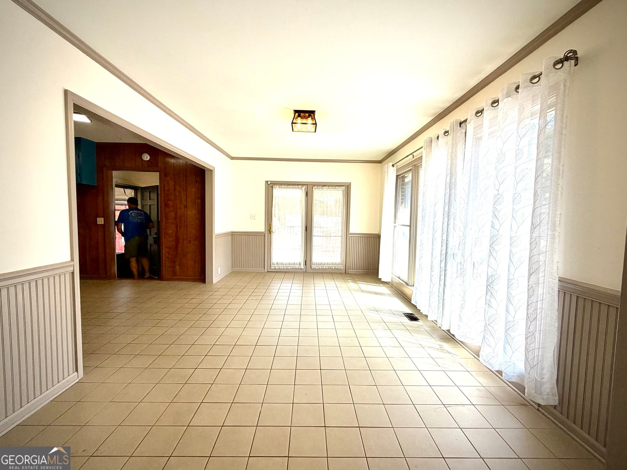 3 bedroom, 2 bathroom, 2,410 sq ft single family residence for sale at 290 Virginia Circle, Jeffersonville, GA 31044 — photo 7