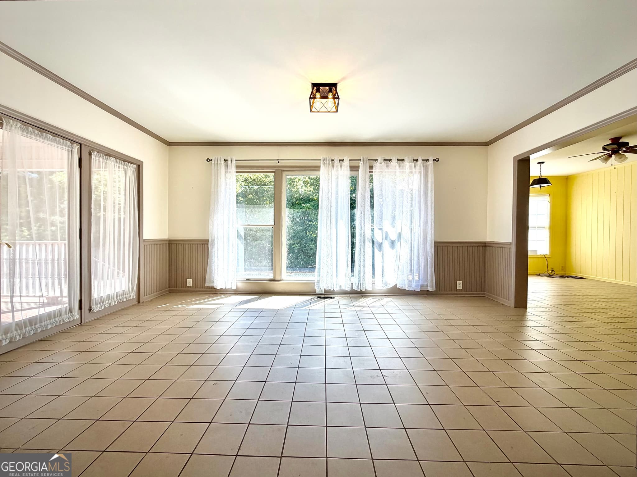 3 bedroom, 2 bathroom, 2,410 sq ft single family residence for sale at 290 Virginia Circle, Jeffersonville, GA 31044 — photo 8