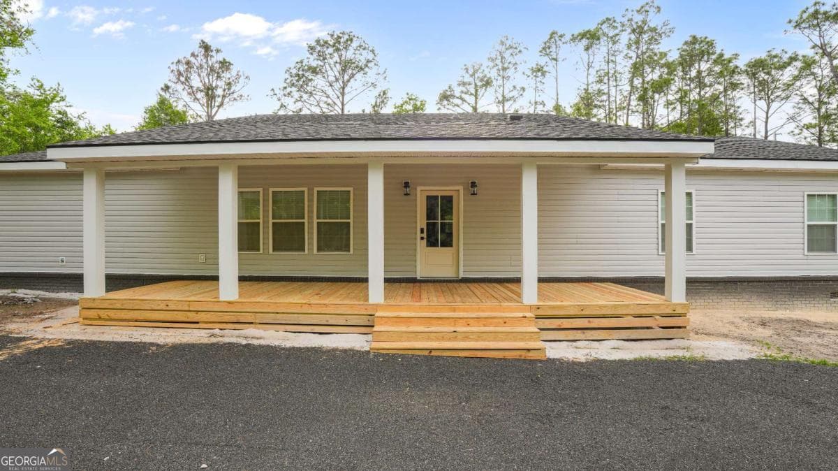4 bedroom, 2 bathroom, 2,336 sq ft single family residence for sale at 2021 Sparrow Lane, Blackshear, GA 31516 — photo 4