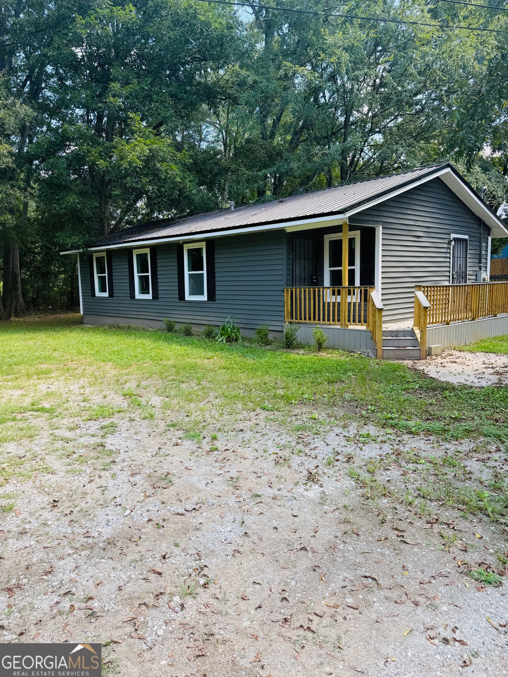 4 bedroom, 2 bathroom, 1,040 sq ft single family residence for sale at 104 Blackberry Lane, Eatonton, GA 31024
