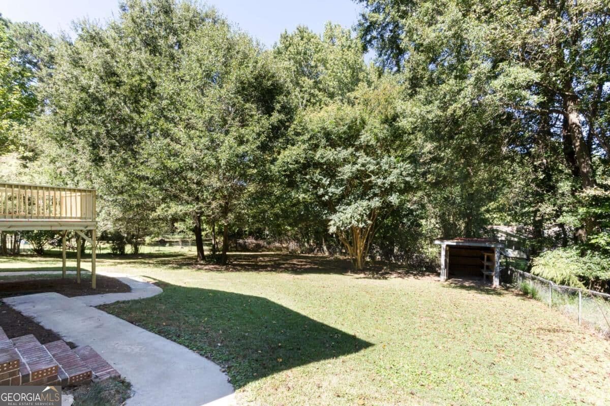 3 bedroom, 3 bathroom single family residence under contract at 2882 Creek Drive, Duluth, GA 30096 — photo 6