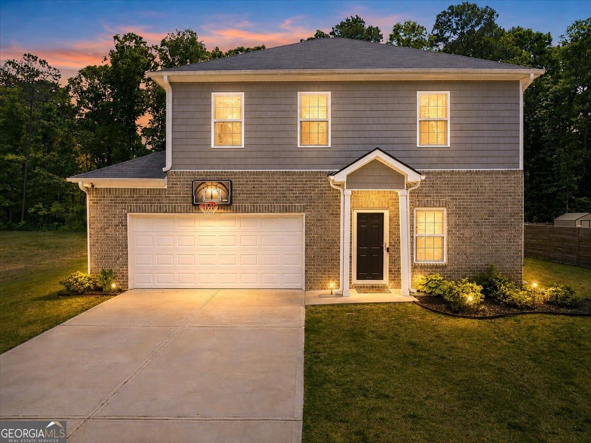 4 bedroom, 2.5 bathroom, 1,808 sq ft single family residence for sale at 115 Ison Woods Court, Griffin, GA 30224