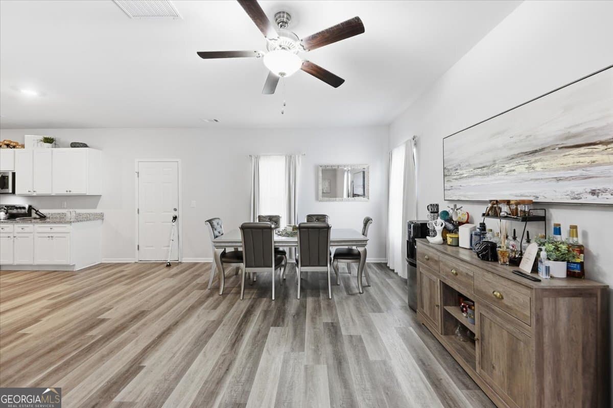 4 bedroom, 2.5 bathroom, 1,808 sq ft single family residence for sale at 115 Ison Woods Court, Griffin, GA 30224 — photo 5