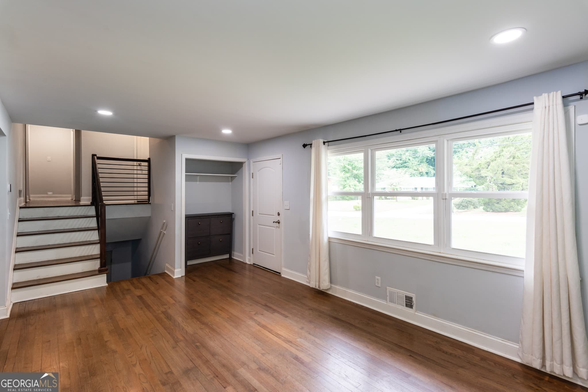 3 bedroom, 2 bathroom, 1,550 sq ft duplex for rent at 2752 Arrowood Drive UPSTAIRS, East Point, GA 30344 for $1,700 a month — photo 9