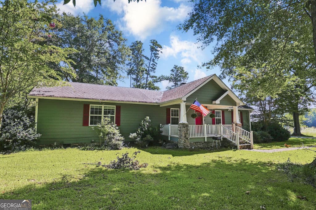 3 bedroom, 2 bathroom, 1,988 sq ft single family residence for sale at 1291 Gray Horse Road, Greensboro, GA 30642 — photo 7