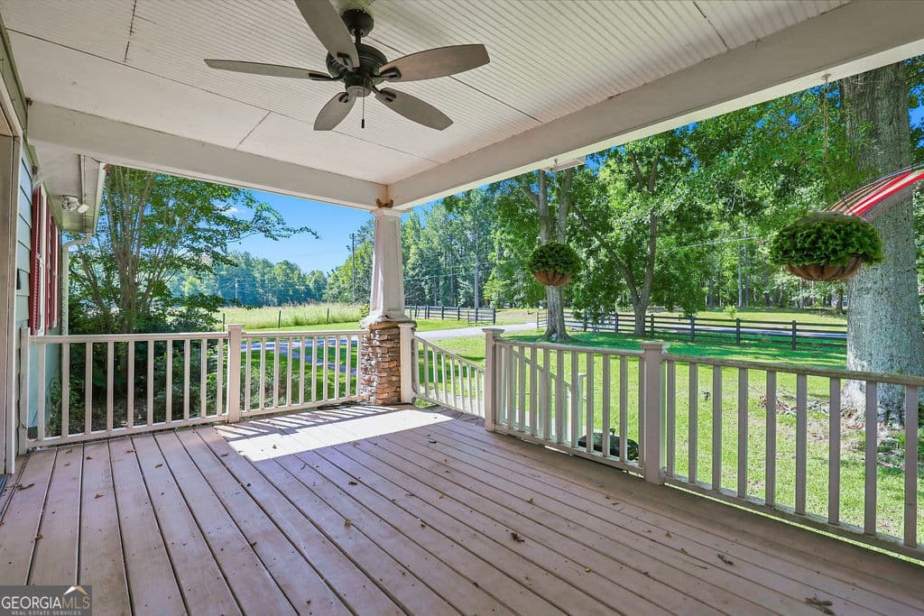 3 bedroom, 2 bathroom, 1,988 sq ft single family residence for sale at 1291 Gray Horse Road, Greensboro, GA 30642 — photo 9