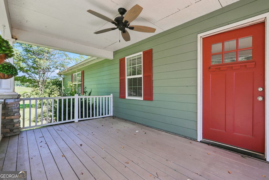 3 bedroom, 2 bathroom, 1,988 sq ft single family residence for sale at 1291 Gray Horse Road, Greensboro, GA 30642 — photo 10