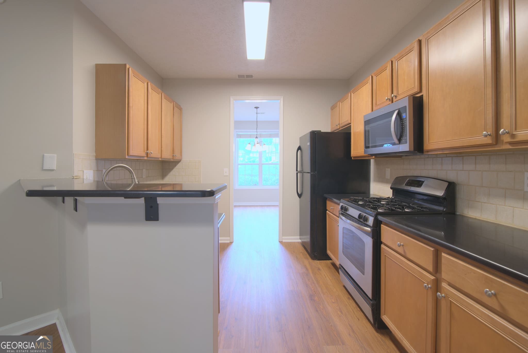3 bedroom, 2.5 bathroom, 1,846 sq ft single family residence for rent at 2013 Ridgestone Landing, Marietta, GA 30008 for $2,350 a month — photo 6