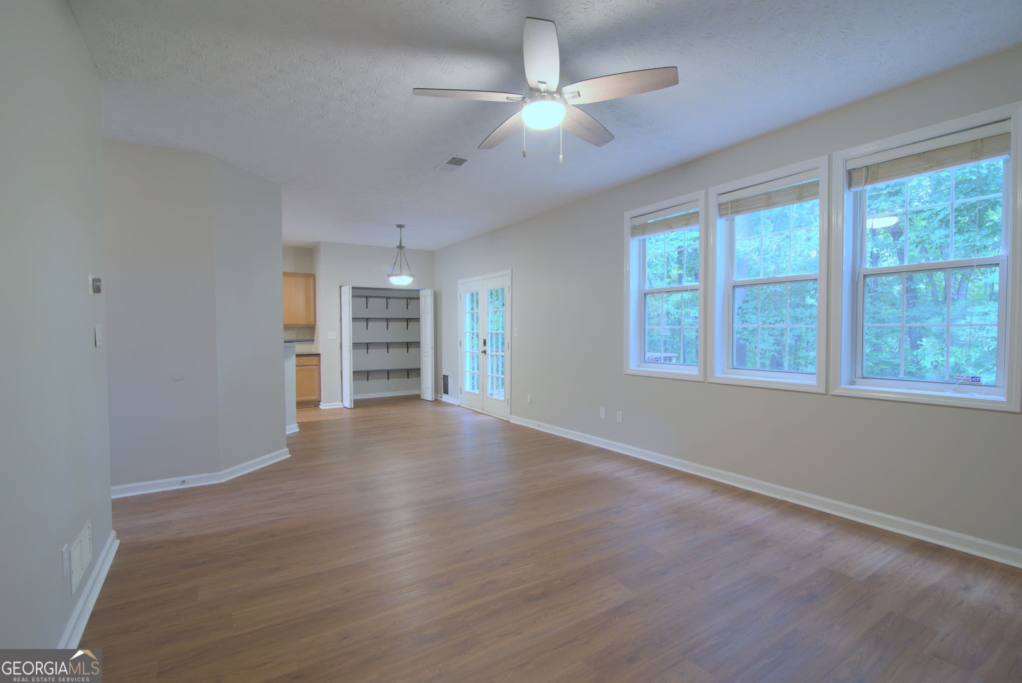 3 bedroom, 2.5 bathroom, 1,846 sq ft single family residence for rent at 2013 Ridgestone Landing, Marietta, GA 30008 for $2,350 a month — photo 3