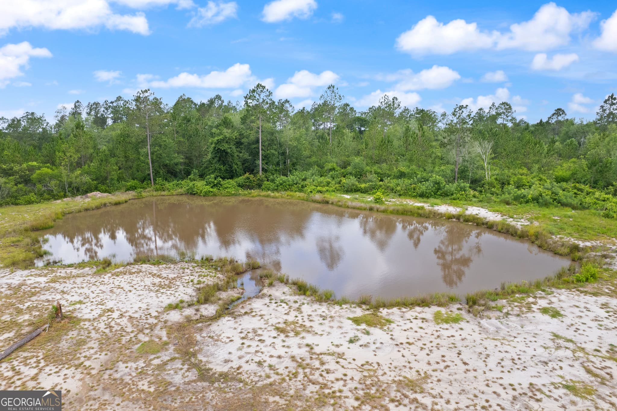 2 bedroom, 2 bathroom, 1,280 sq ft manufactured home,single family residence for sale at 6064 S Us Highway 301, Jesup, GA 31546 — photo 8